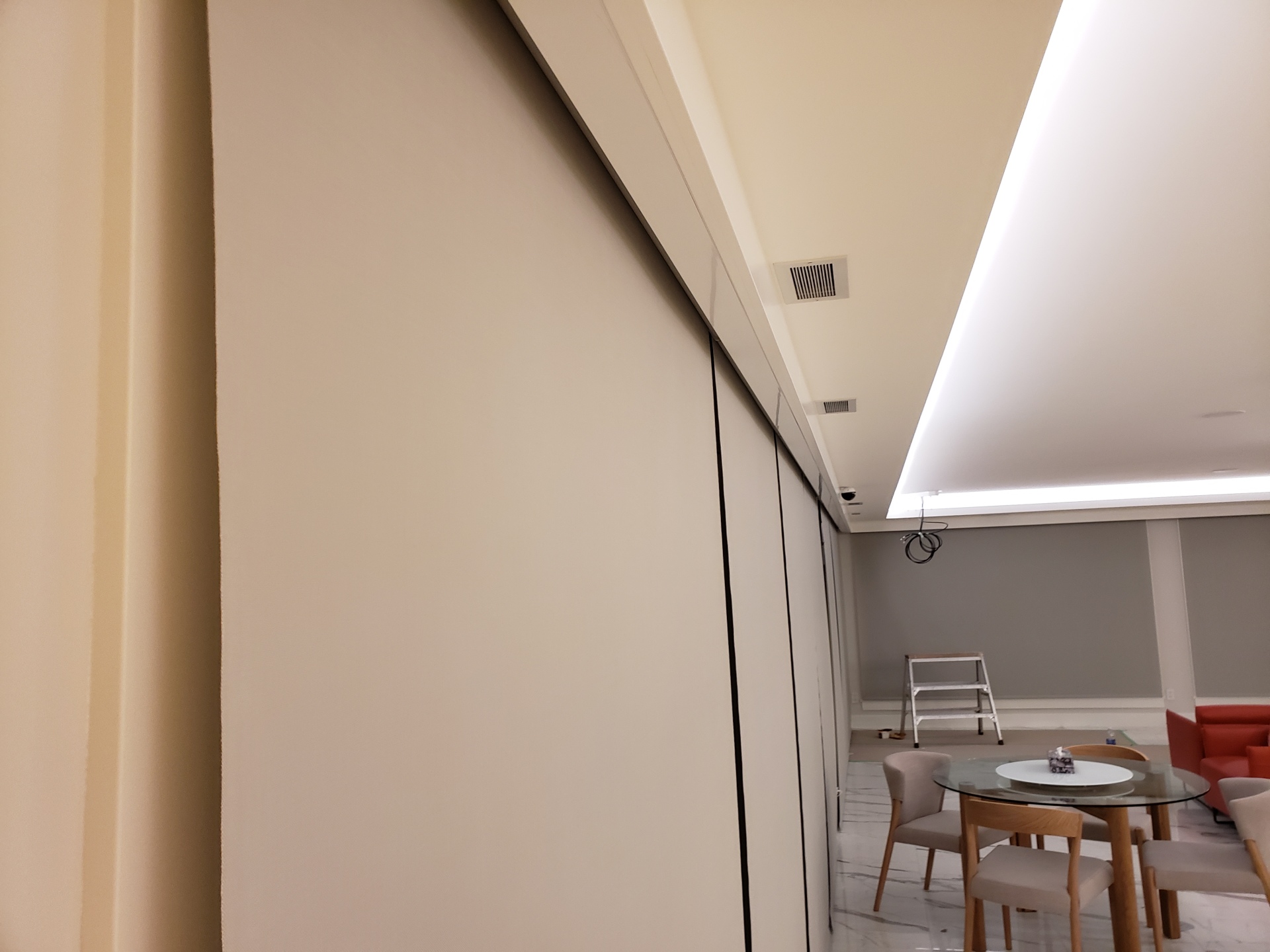 British Properties West Vancouver Lutron Motorized Shades image 3